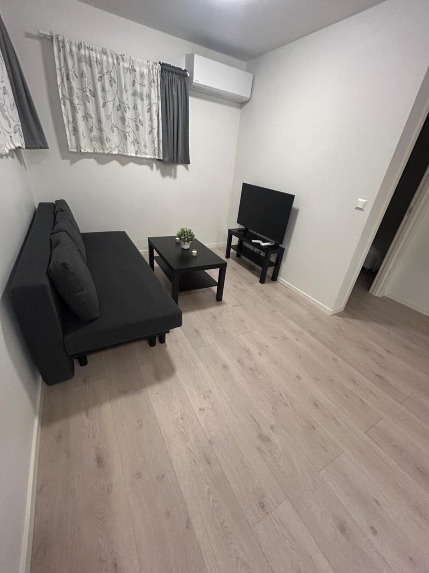 Temis Apartment, Private New 1 Bed Room And 1 Living Room With Sofa Bad And Lagre Kitchen, Share With Nobody Oslo Kültér fotó